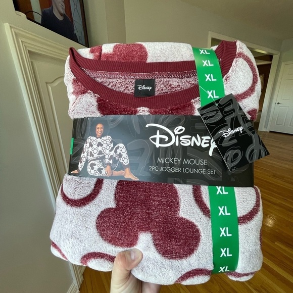 Disney two piece jogger lounge wear set new with tag size extra large 16/18 - Picture 1 of 13